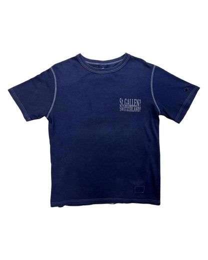 S_St.GALLEN? SWITZERLAND? -左胸レーヨンフロック-半袖Tシャツ-ネイビー染め　【サイズL相当】